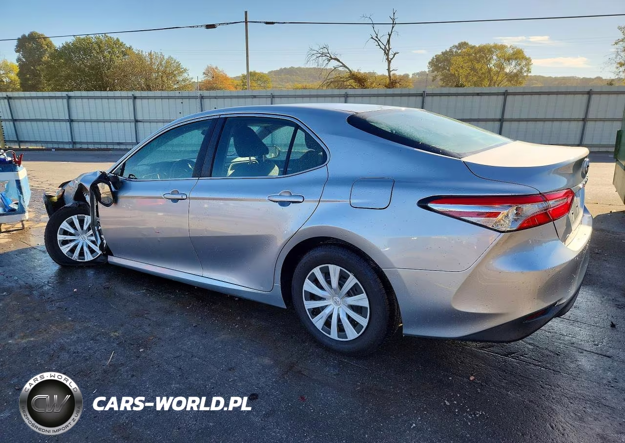 2018 Toyota Camry L VIN:4T1B11HKXJU535733 - 2