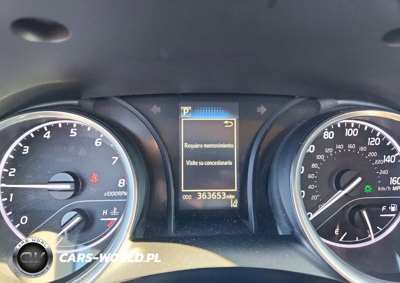 2018 Toyota Camry L VIN:4T1B11HKXJU535733 - 9