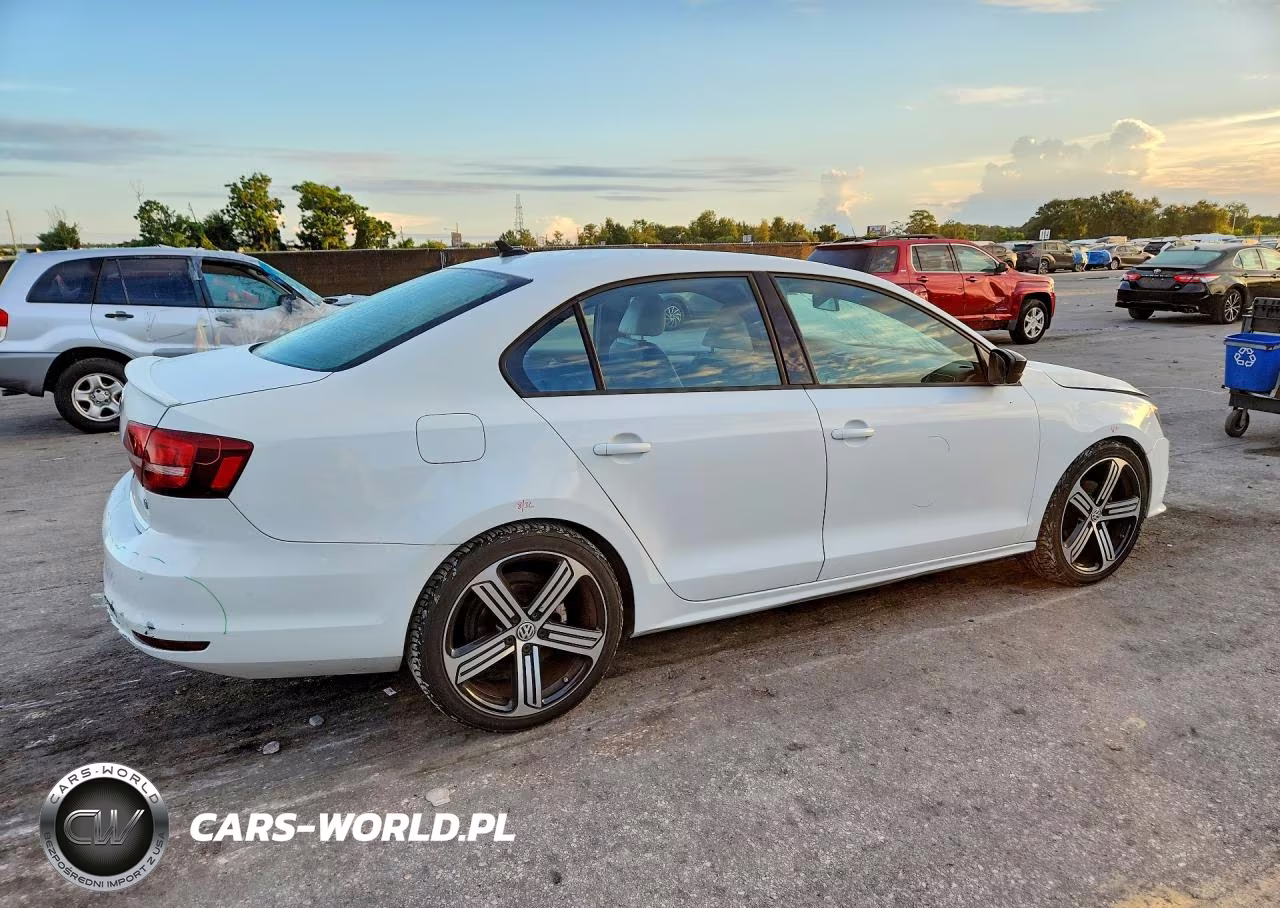 2017 Volkswagen Jetta Sport VIN:3VWD17AJ9HM409683 - 3