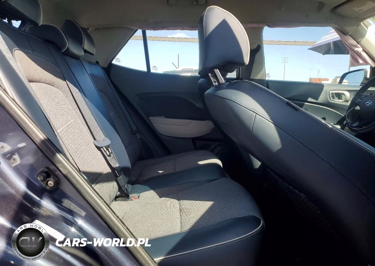 2022 Hyundai Venue Limited VIN:KMHRC8A35NU140787 - 10