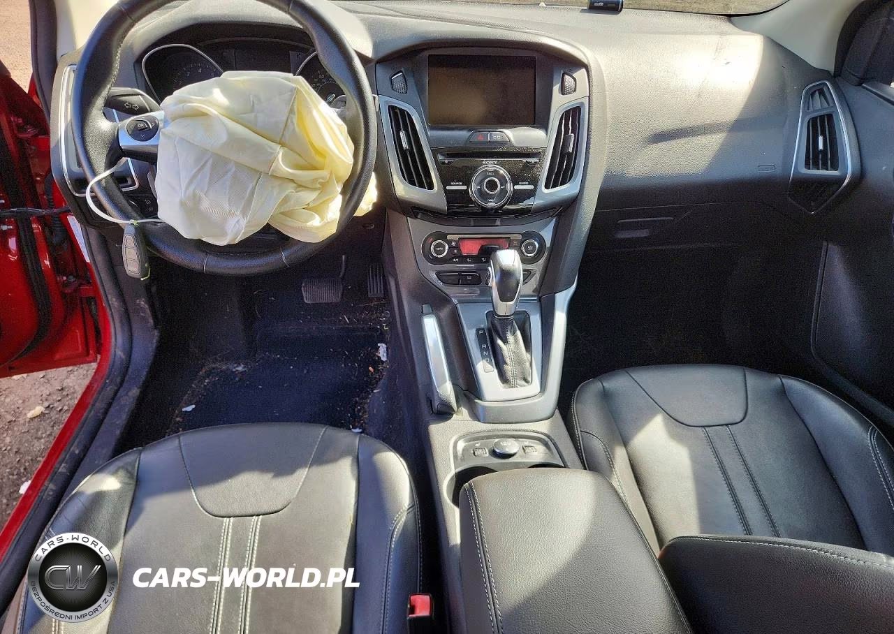 2012 Ford Focus Titanium VIN:1FAHP3J20CL219145 - 8
