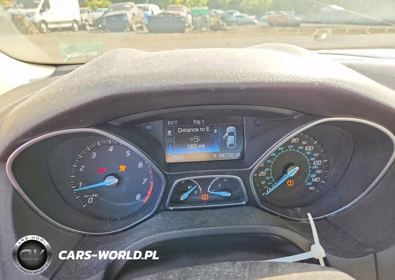 2012 Ford Focus Titanium VIN:1FAHP3J20CL219145 - 9