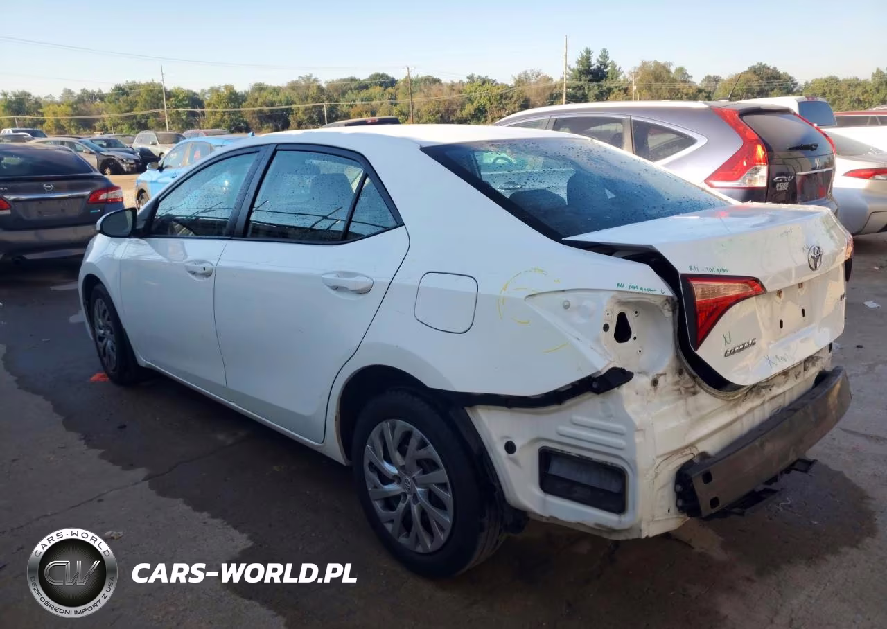 2017 Toyota Corolla Le VIN:2T1BURHE4HC852130 - 2