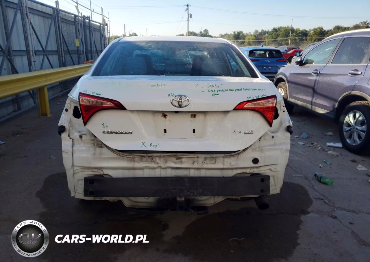 2017 Toyota Corolla Le VIN:2T1BURHE4HC852130 - 6