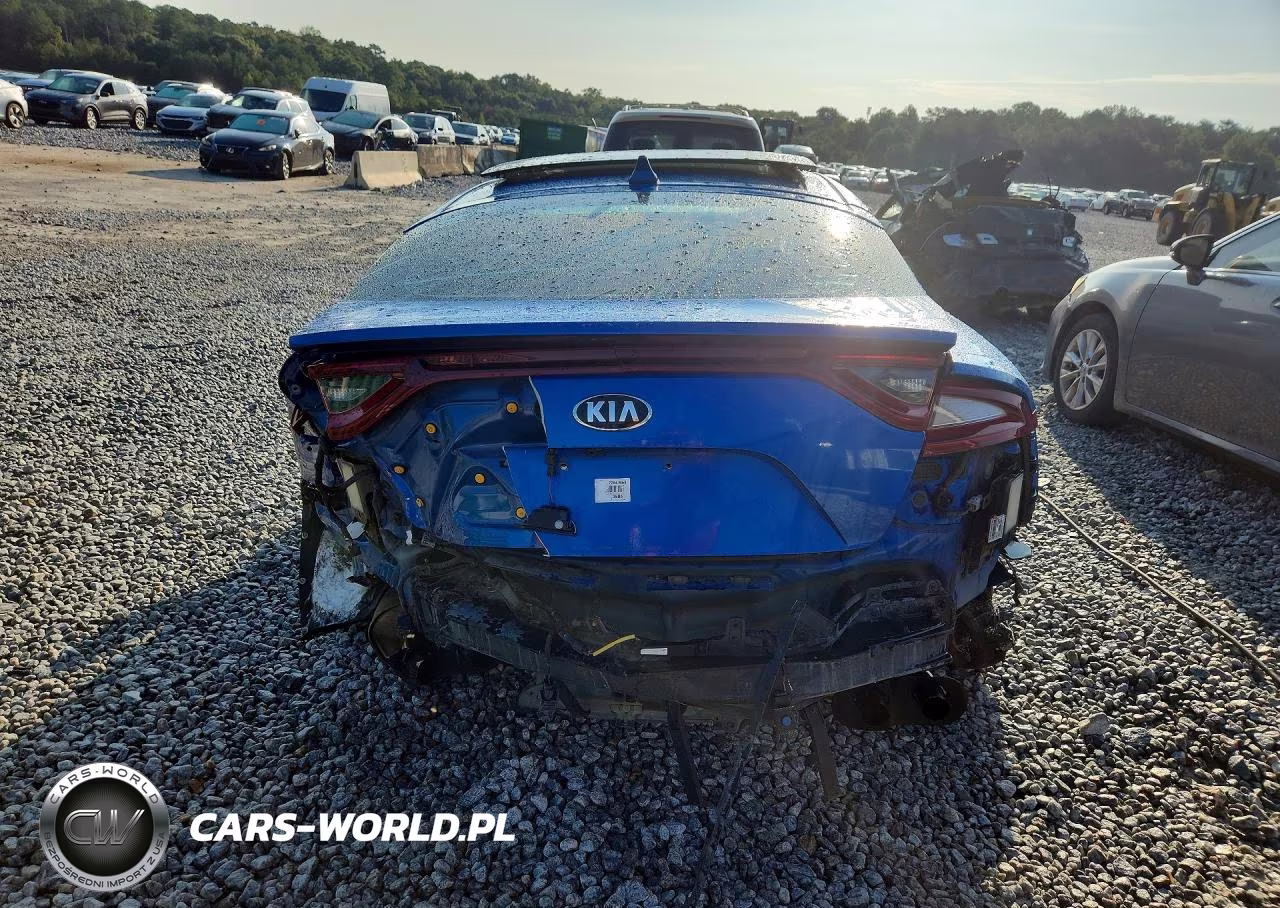 2018 Kia Stinger Premium VIN:KNAE25LA2J6037676 - 6