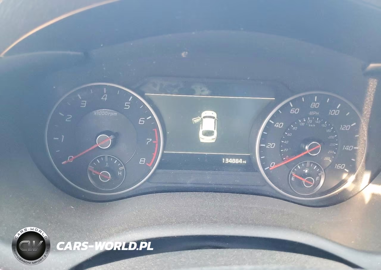2018 Kia Stinger Premium VIN:KNAE25LA2J6037676 - 9