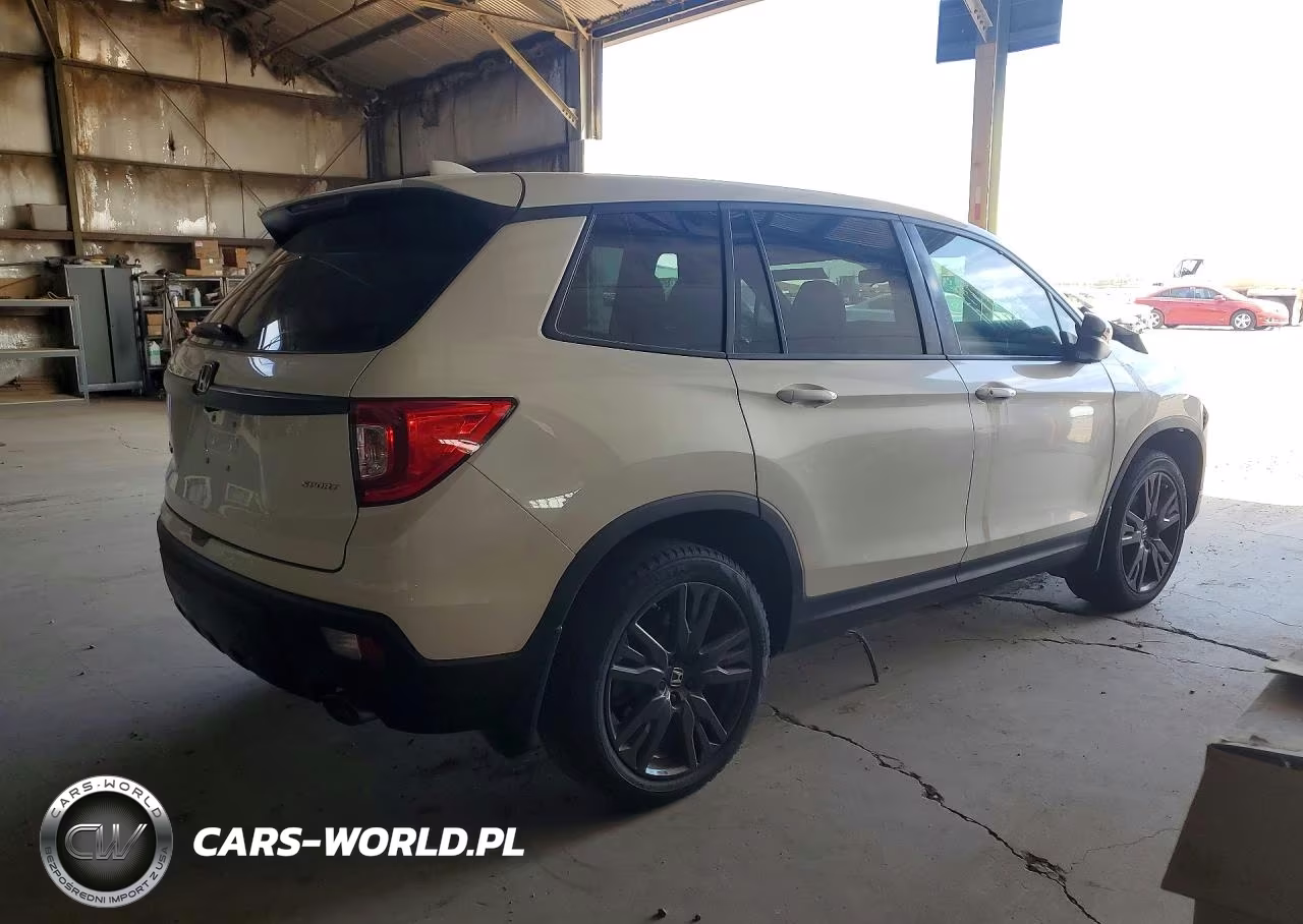 2021 Honda Passport Sport VIN:5FNYF7H26MB004626 - 3