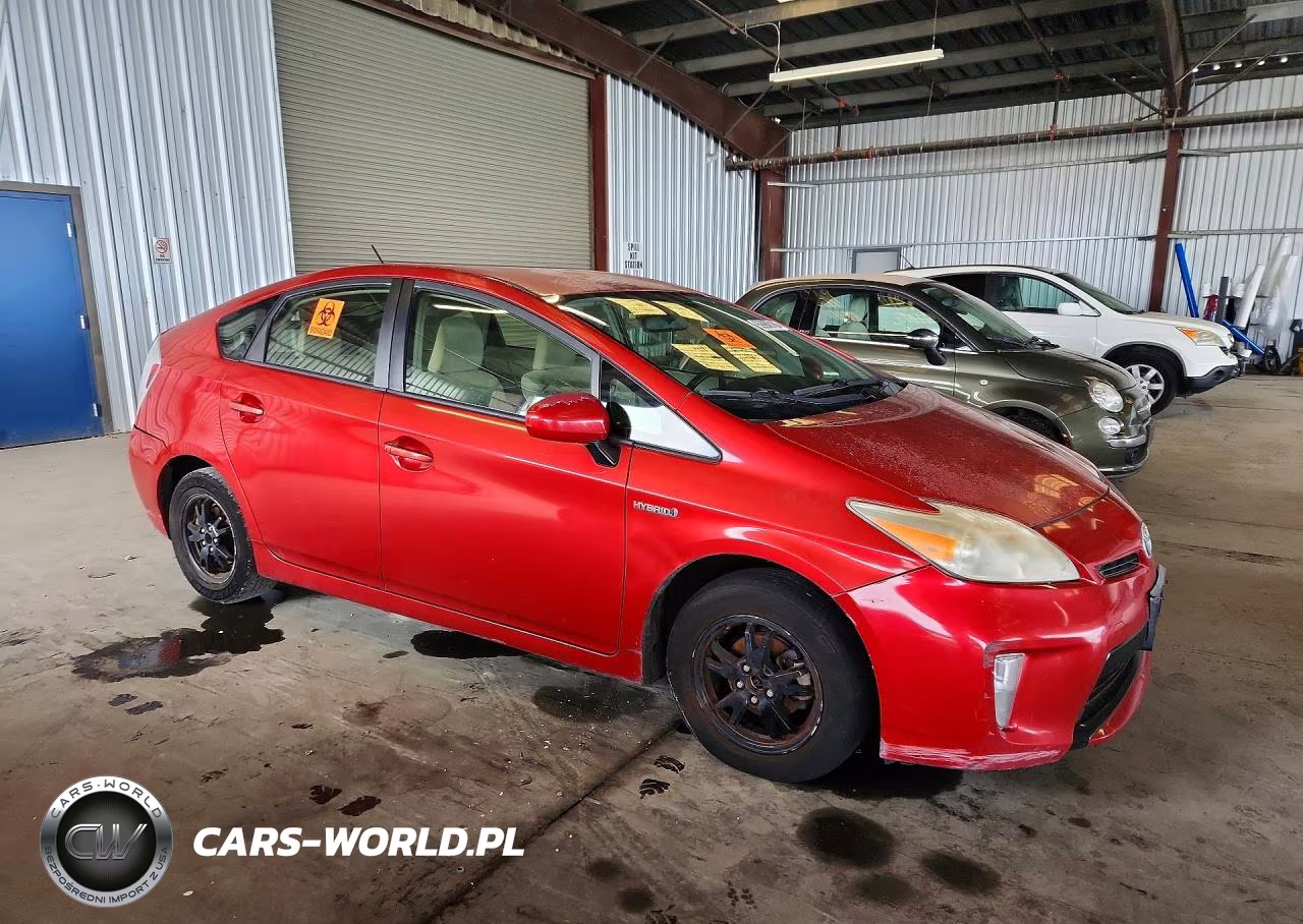 2012 Toyota Prius Three VIN:JTDKN3DU8C1507512 - 4
