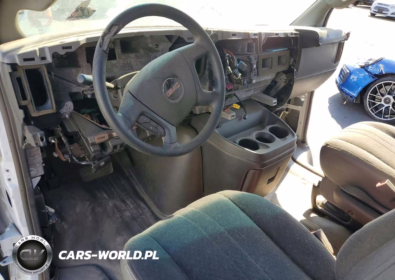 2022 GMC Savana 2500 Cargo Delivery Van VIN:1GTW7AFP7N1172253 - 8
