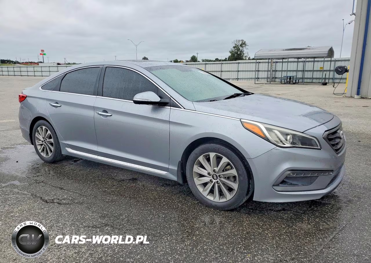 2017 Hyundai Sonata Sport VIN:5NPE34AF3HH578244 - 4