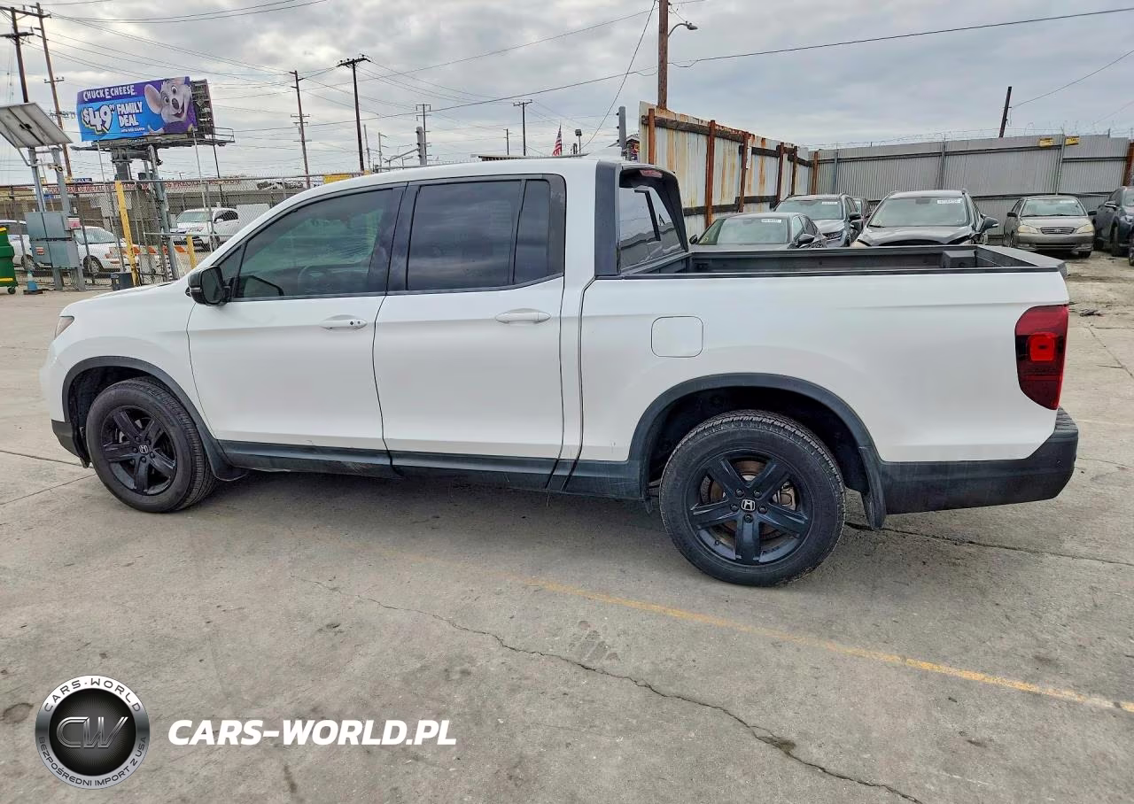 2021 Honda Ridgeline Black Edition VIN:5FPYK3F82MB018400 - 2