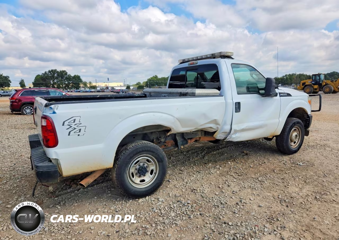 2012 Ford F250 Super Duty VIN:1FTBF2B68CEC32406 - 3