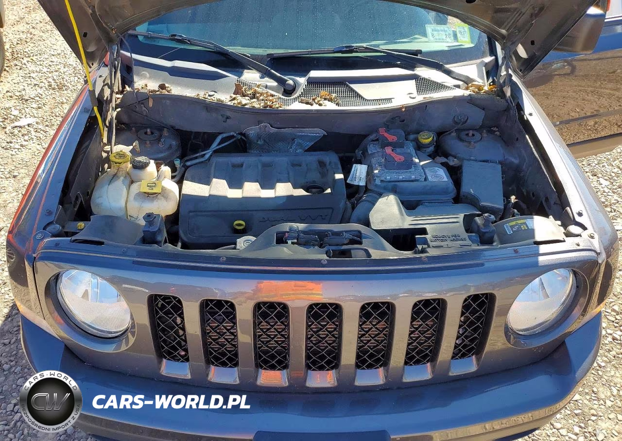 2016 Jeep Patriot Latitude VIN:1C4NJRFB9GD542393 - 11