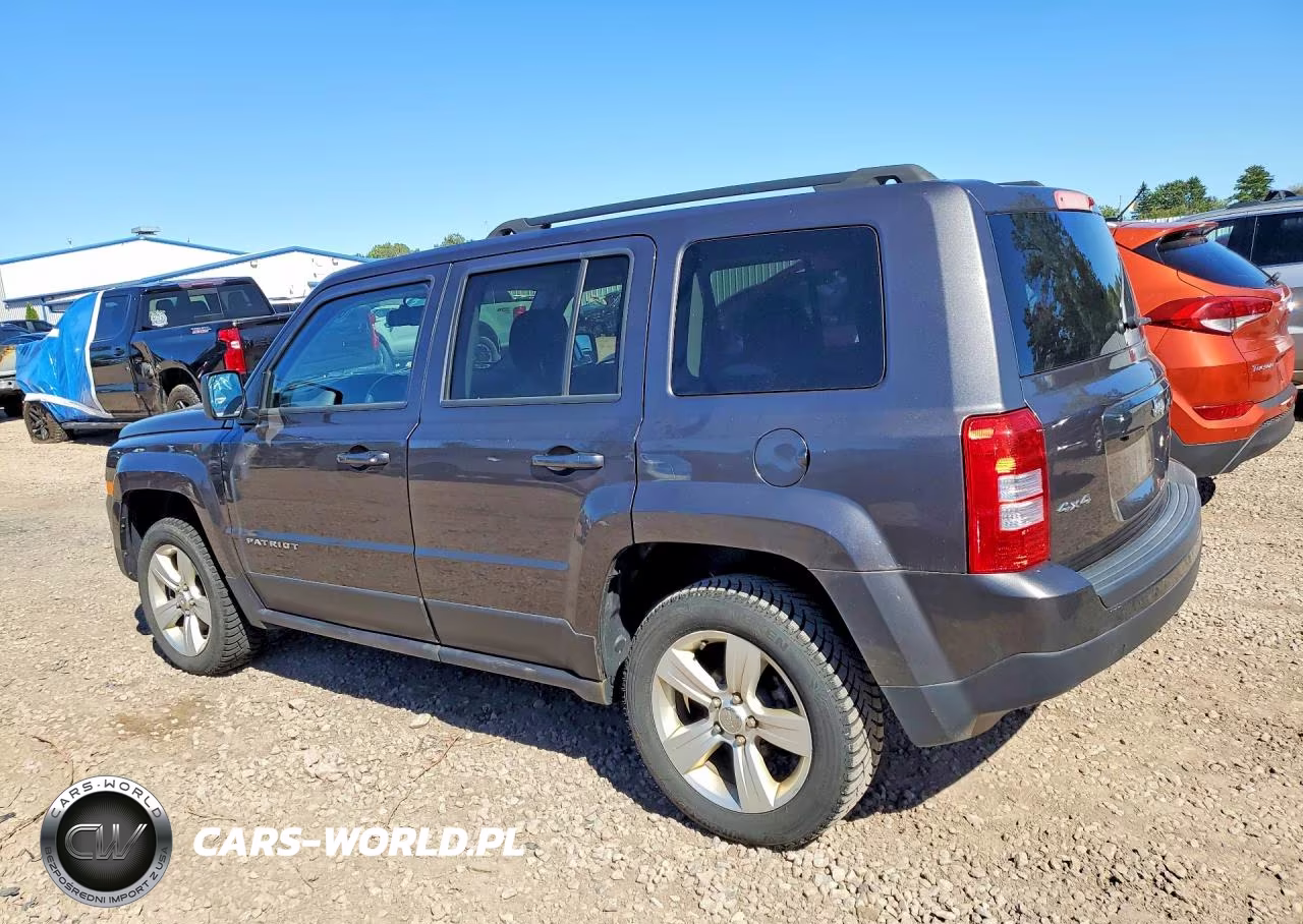 2016 Jeep Patriot Latitude VIN:1C4NJRFB9GD542393 - 2