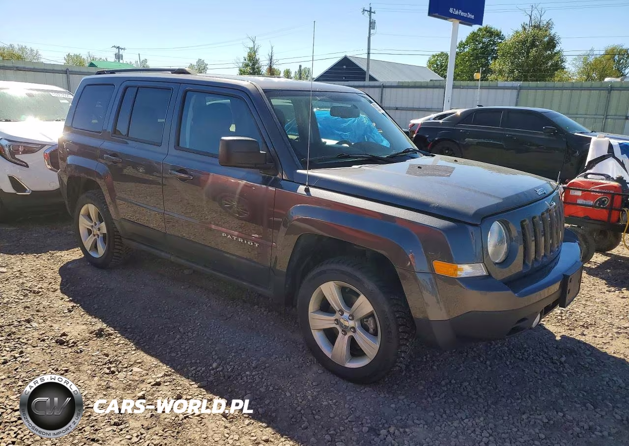 2016 Jeep Patriot Latitude VIN:1C4NJRFB9GD542393 - 4