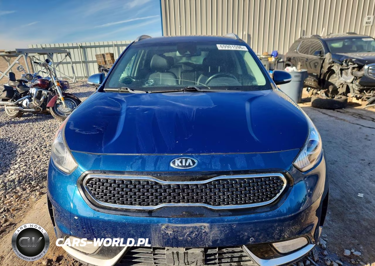 2019 Kia Niro Touring VIN:KNDCE3LC8K5215878 - 5