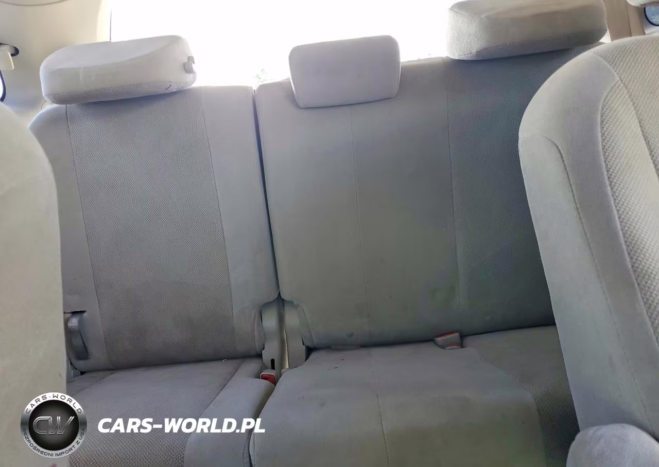 2011 Toyota Sienna Base 7-Passenger VIN:5TDZK3DC1BS013962 - 10