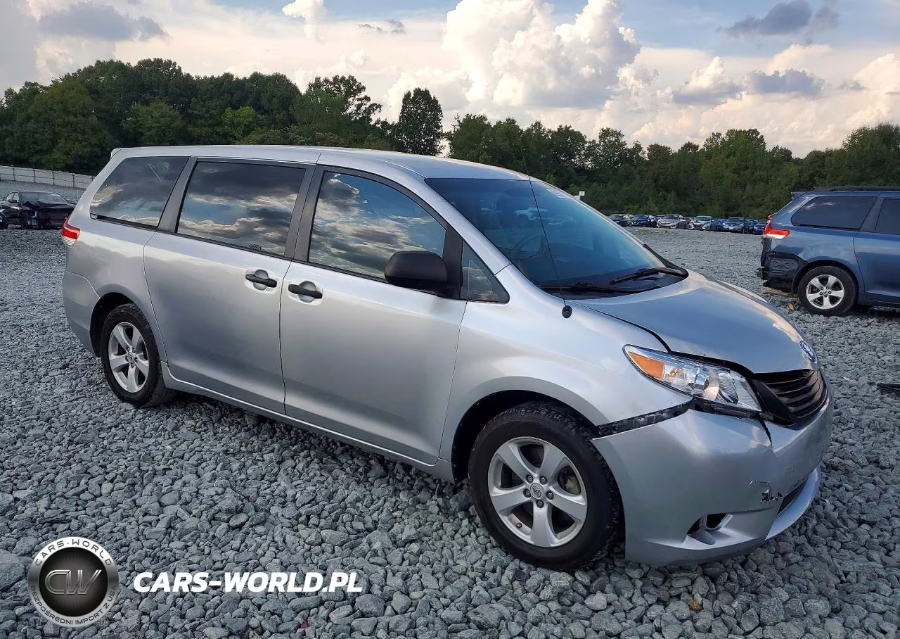 2011 Toyota Sienna Base 7-Passenger VIN:5TDZK3DC1BS013962 - 4