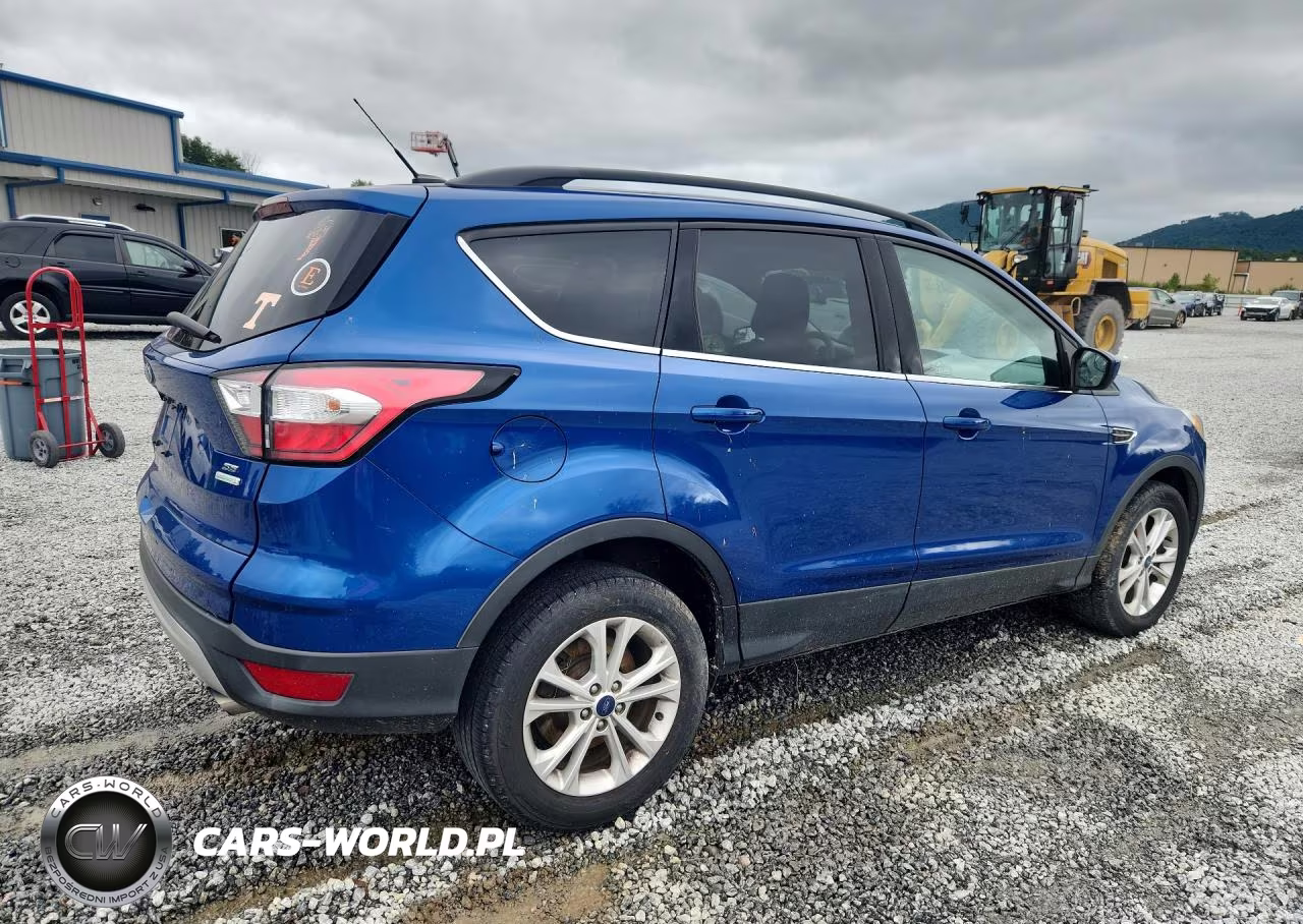 2018 Ford Escape Se VIN:1FMCU0GD0JUB08036 - 3
