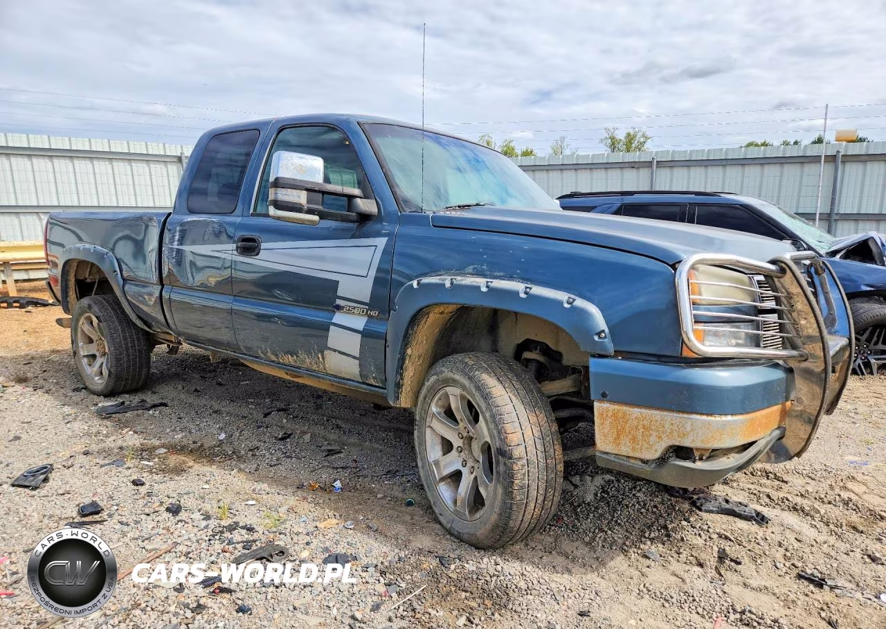 2007 Chevrolet Silverado K2500 Heavy Duty VIN:1GCHK29U57E135521 - 4