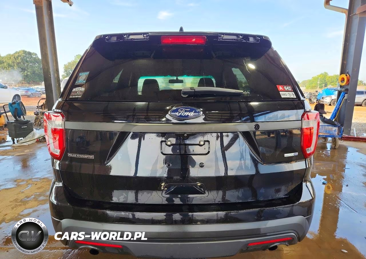 2017 Ford Explorer Police Interceptor VIN:1FM5K8AR7HGE25774 - 6