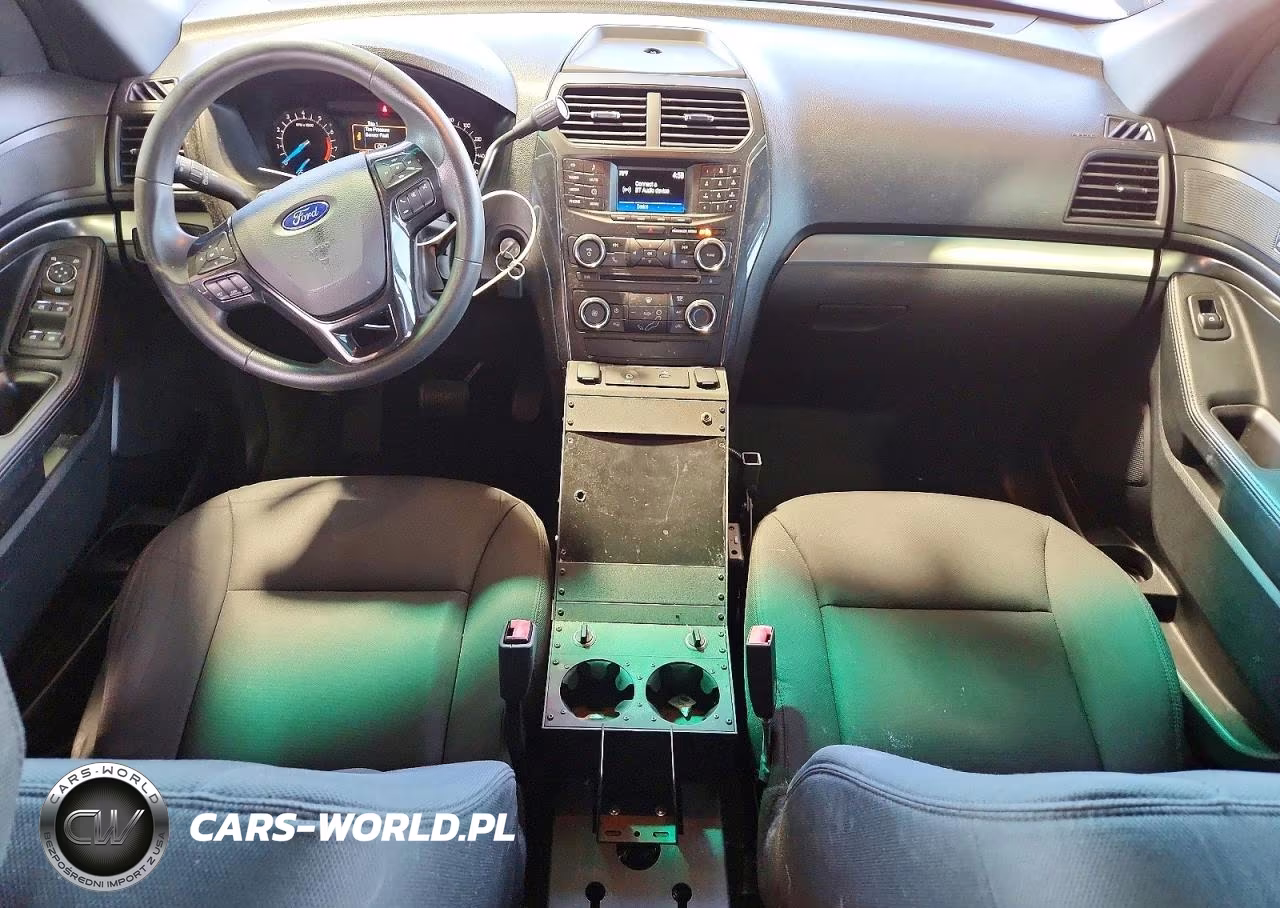 2017 Ford Explorer Police Interceptor VIN:1FM5K8AR7HGE25774 - 8