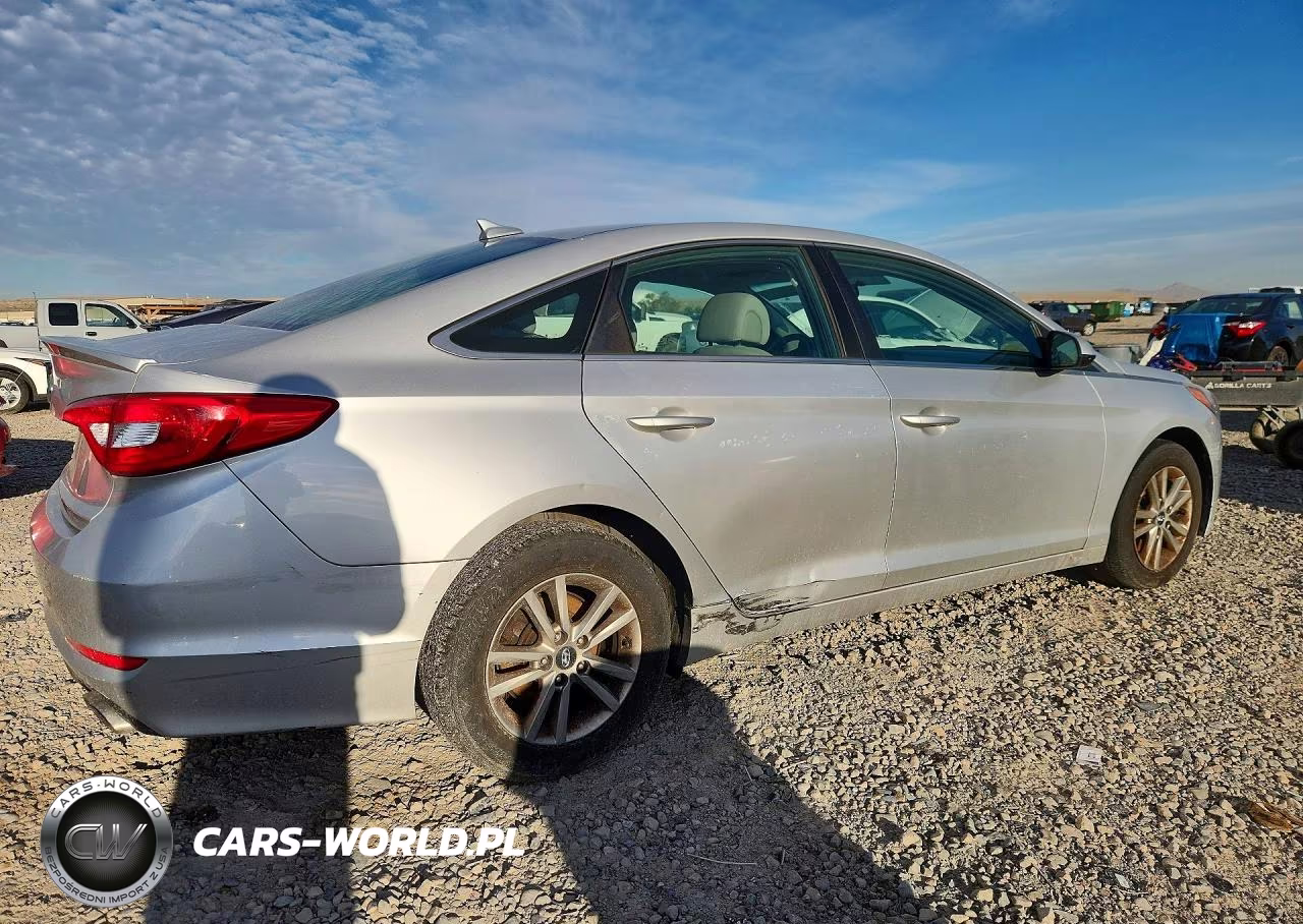 2015 Hyundai Sonata Se VIN:5NPE24AF0FH003986 - 3