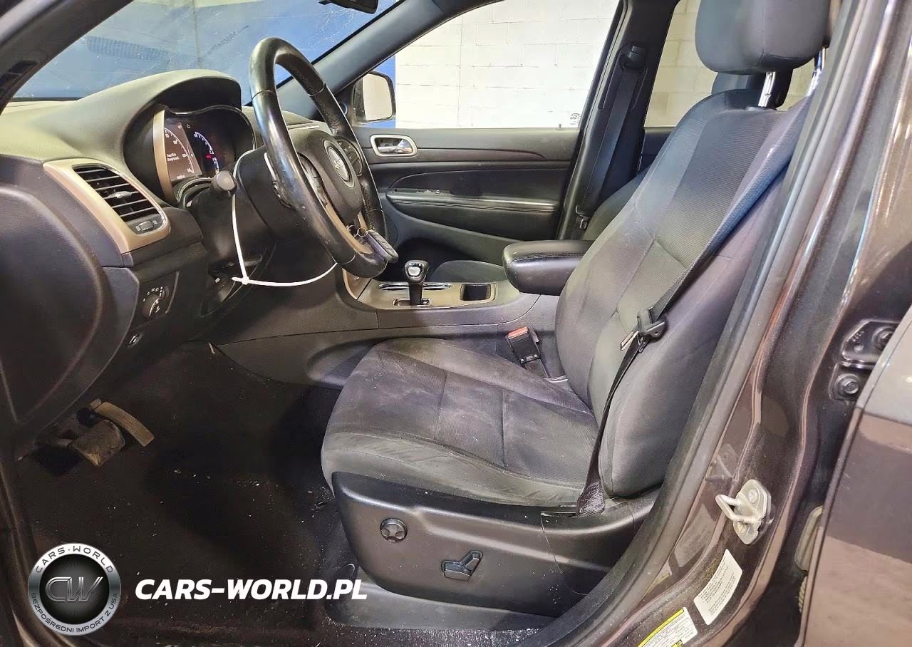 2015 Jeep Grand Cherokee Laredo VIN:1C4RJFAG3FC151568 - 7