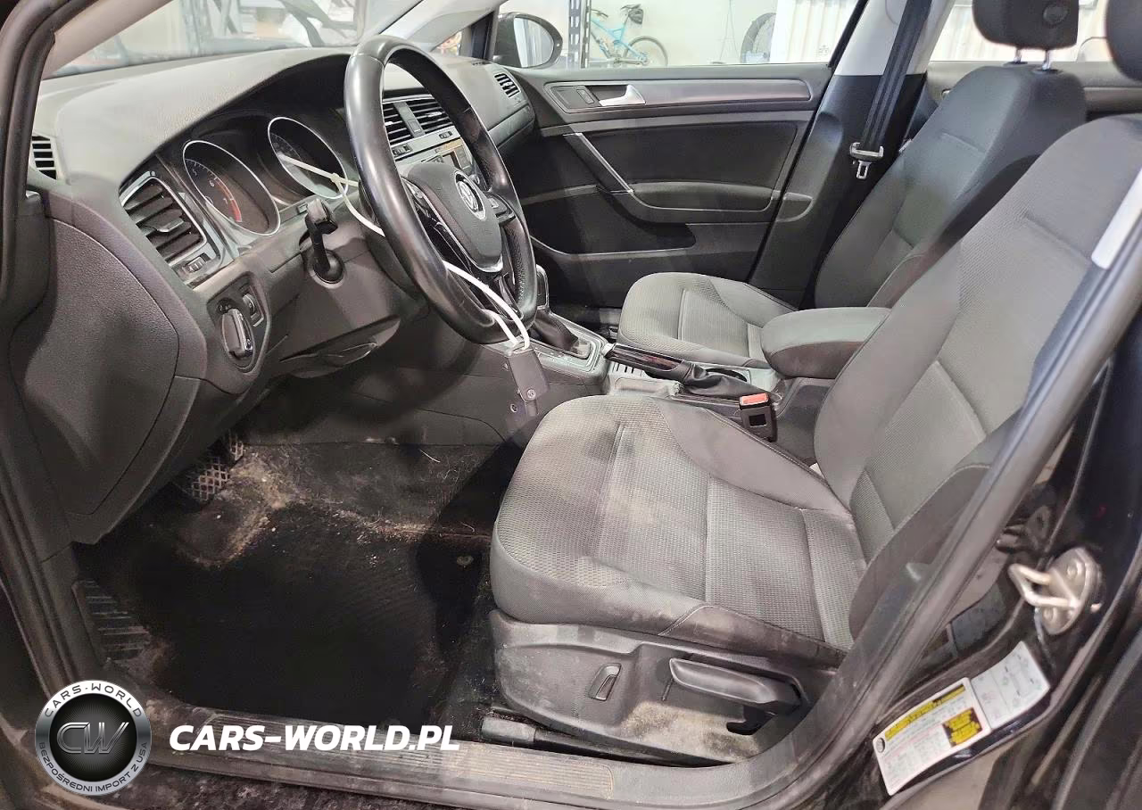 2018 Volkswagen Golf S VIN:3VWG17AU4JM281057 - 7