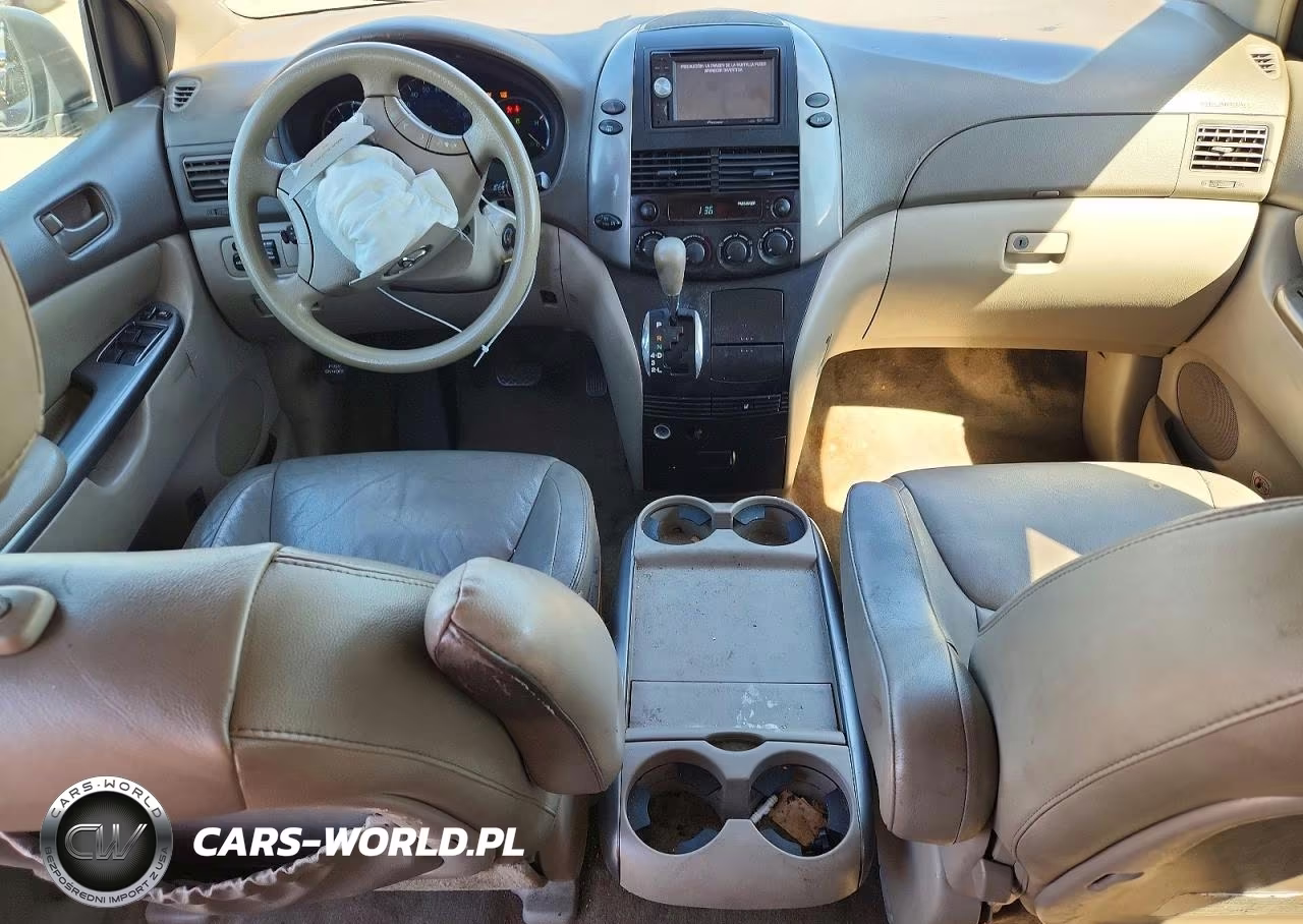 2010 Toyota Sienna Le 7-Passenger VIN:5TDKK4CC4AS327631 - 8