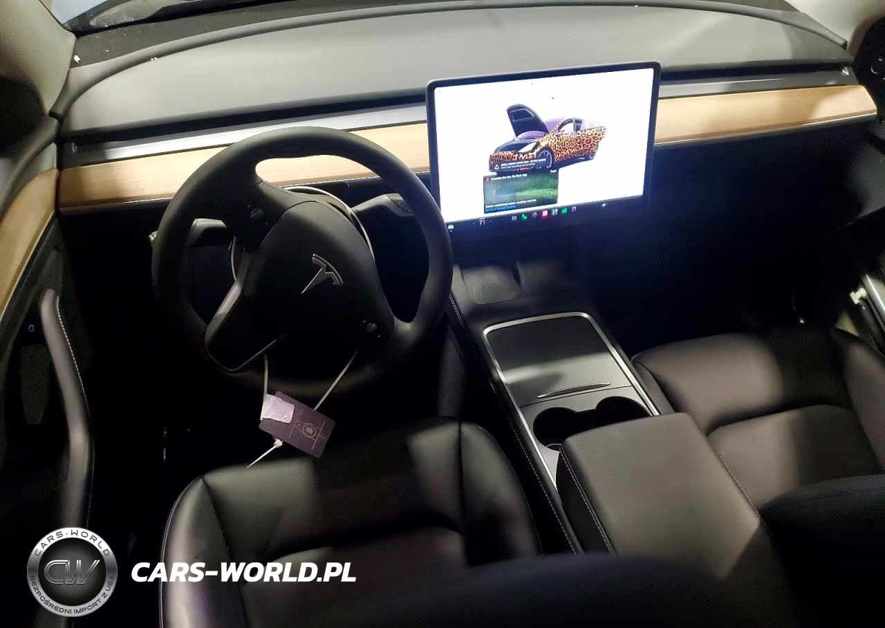 2024 Tesla Model Y VIN:7SAYGDEE5RA278479 - 8