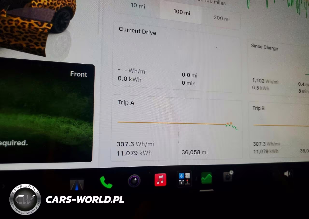 2024 Tesla Model Y VIN:7SAYGDEE5RA278479 - 9