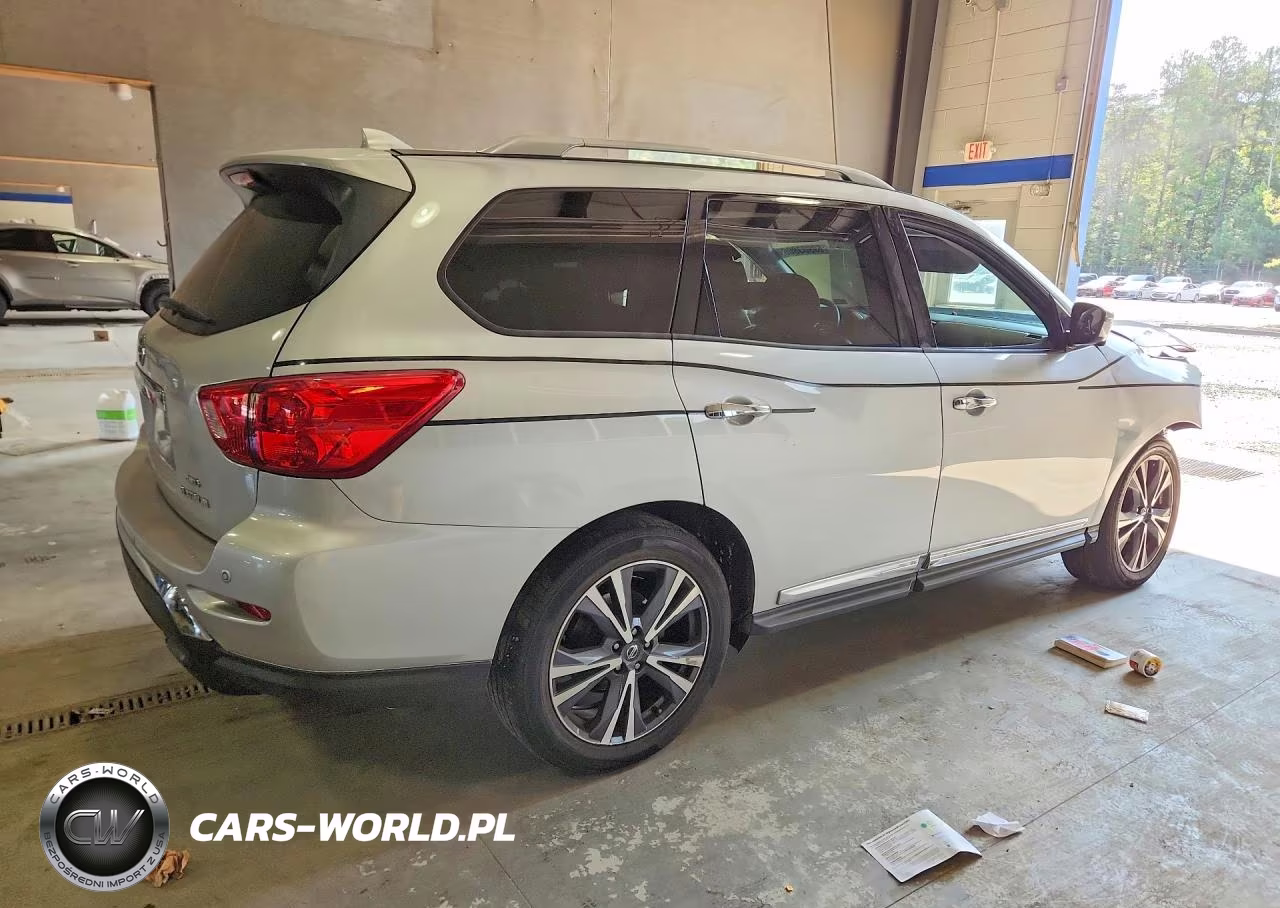 2020 Nissan Pathfinder Platinum VIN:5N1DR2DM1LC592202 - 3