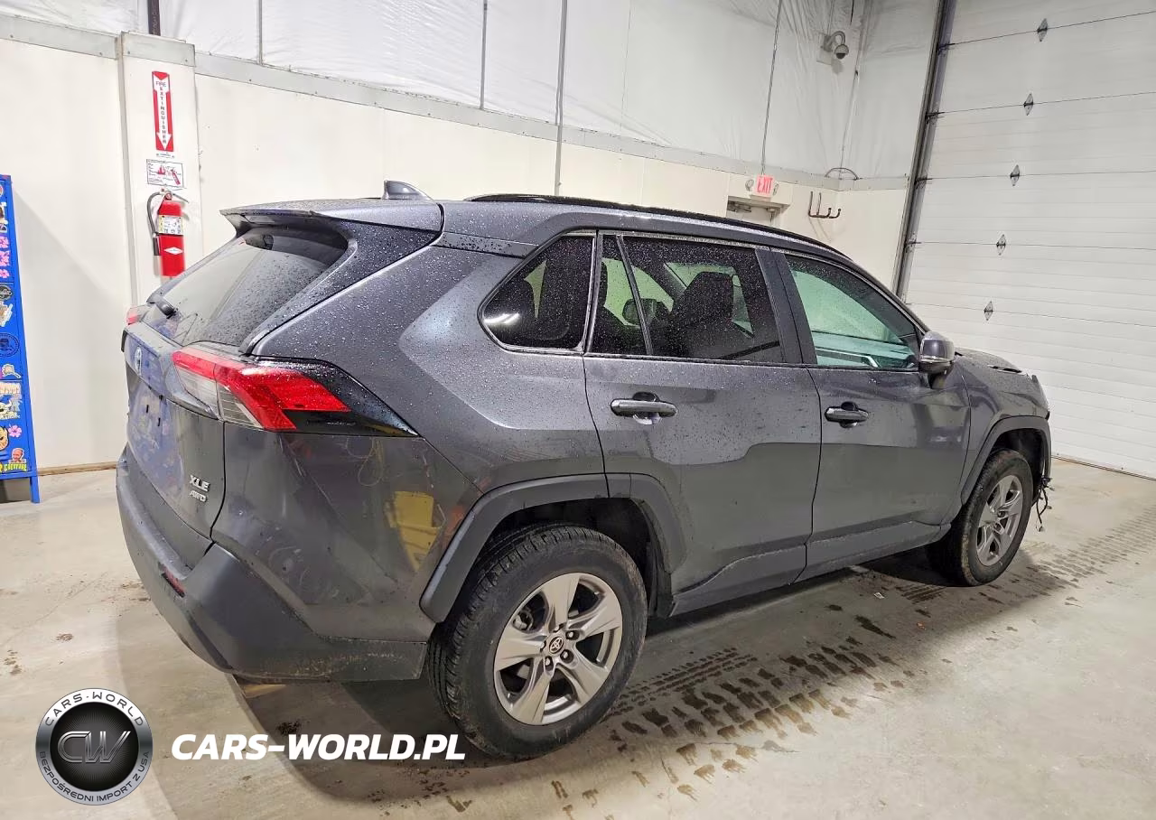 2023 Toyota Rav4 Xle VIN:2T3P1RFV8PW374493 - 3
