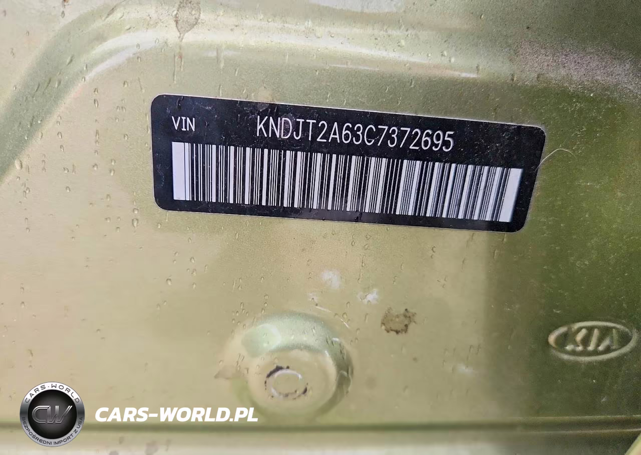 2012 Kia Soul + VIN:KNDJT2A63C7372695 - 12