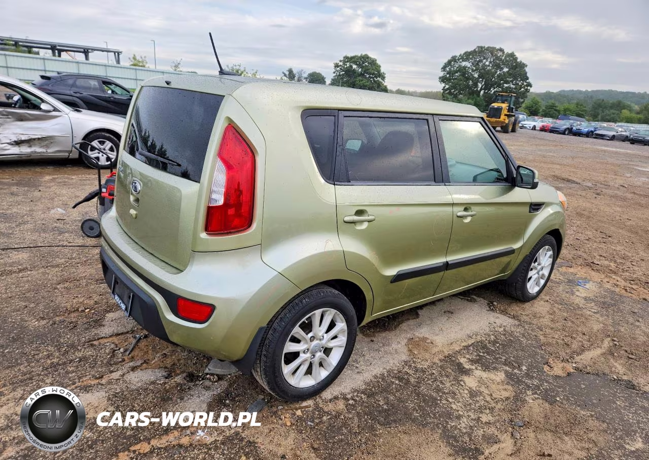 2012 Kia Soul + VIN:KNDJT2A63C7372695 - 3