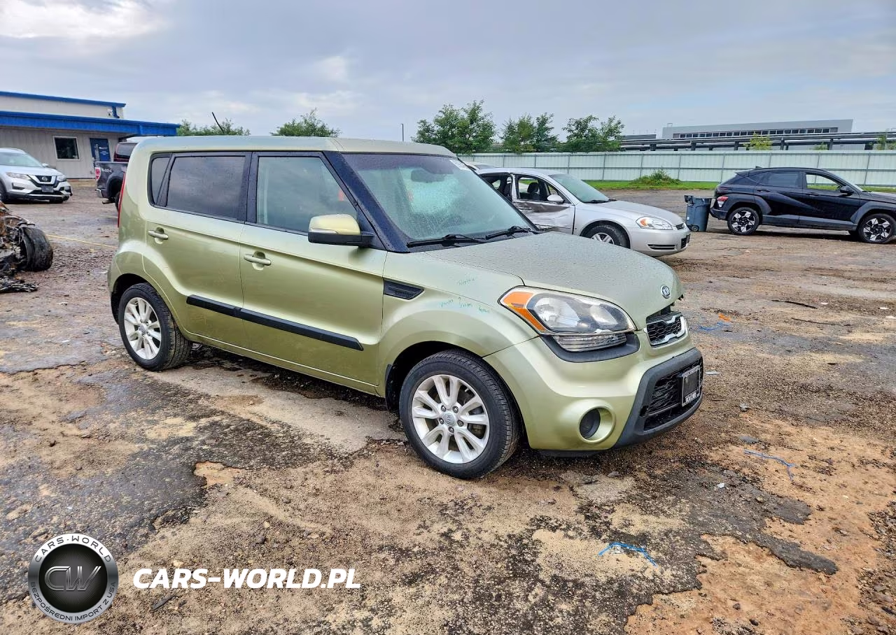 2012 Kia Soul + VIN:KNDJT2A63C7372695 - 4
