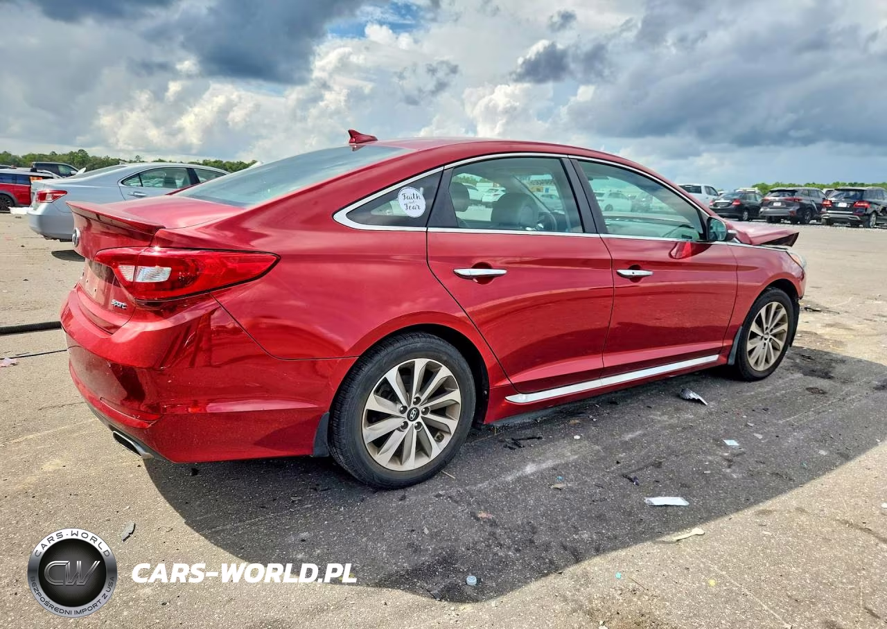 2015 Hyundai Sonata Sport VIN:5NPE34AF3FH219165 - 3