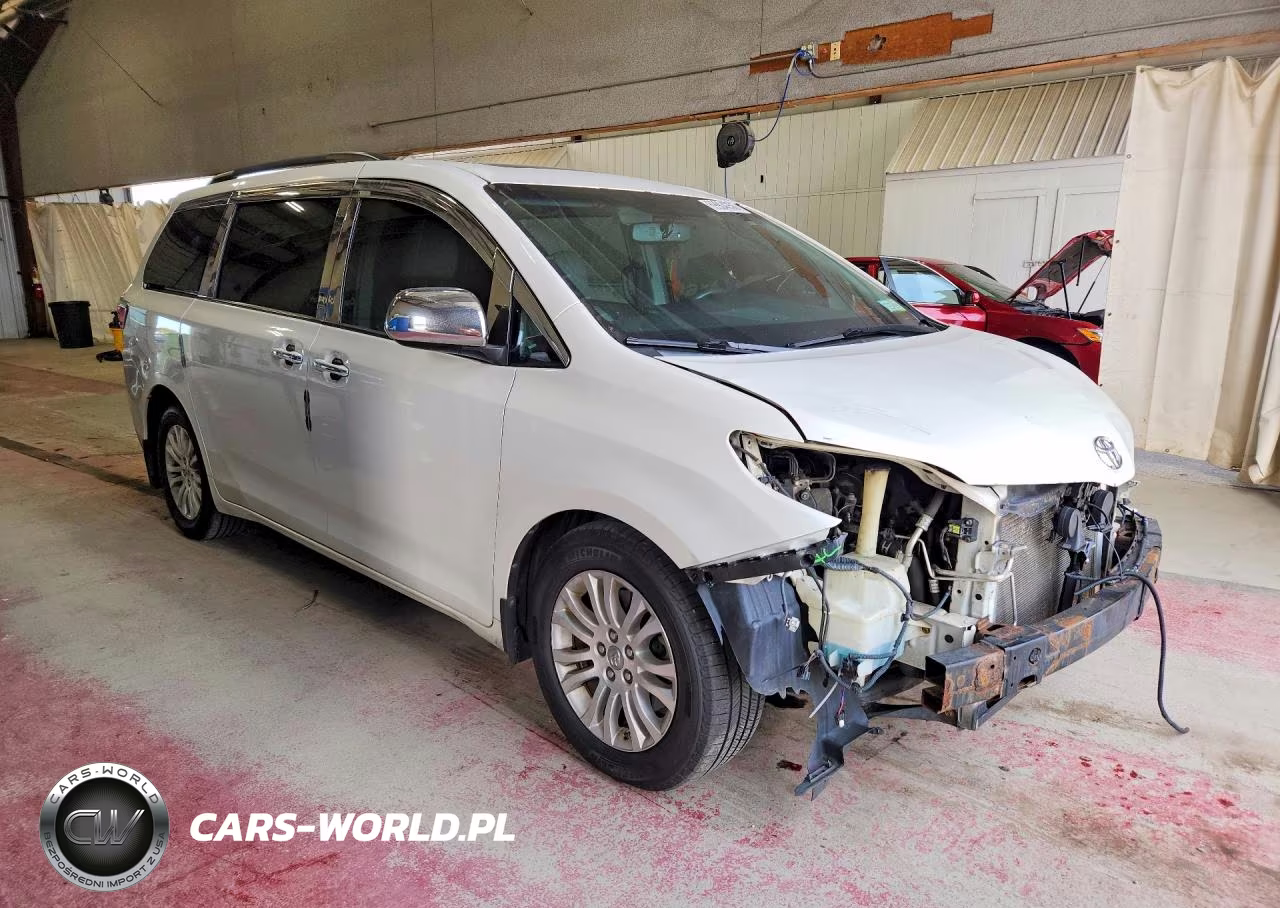 2015 Toyota Sienna Xle 8-Passenger VIN:5TDYK3DC3FS566114 - 4
