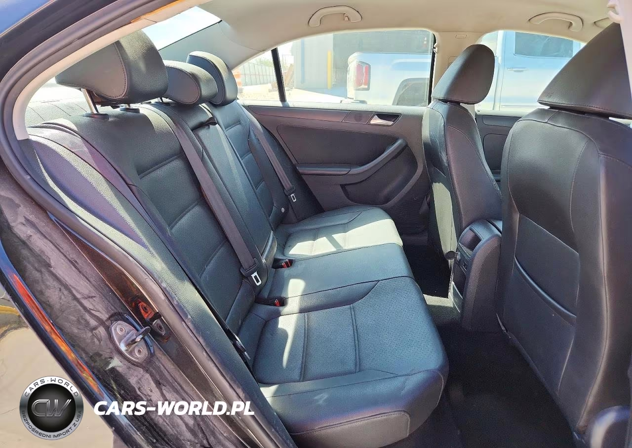 VOLKSWAGEN JETTA SE VIN:3VWD17AJ8EM221863 - 10