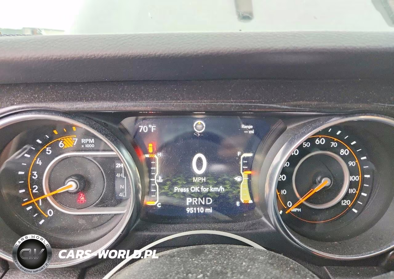 2020 Jeep Wrangler Unlimited Sport VIN:1C4HJXDN6LW288185 - 9