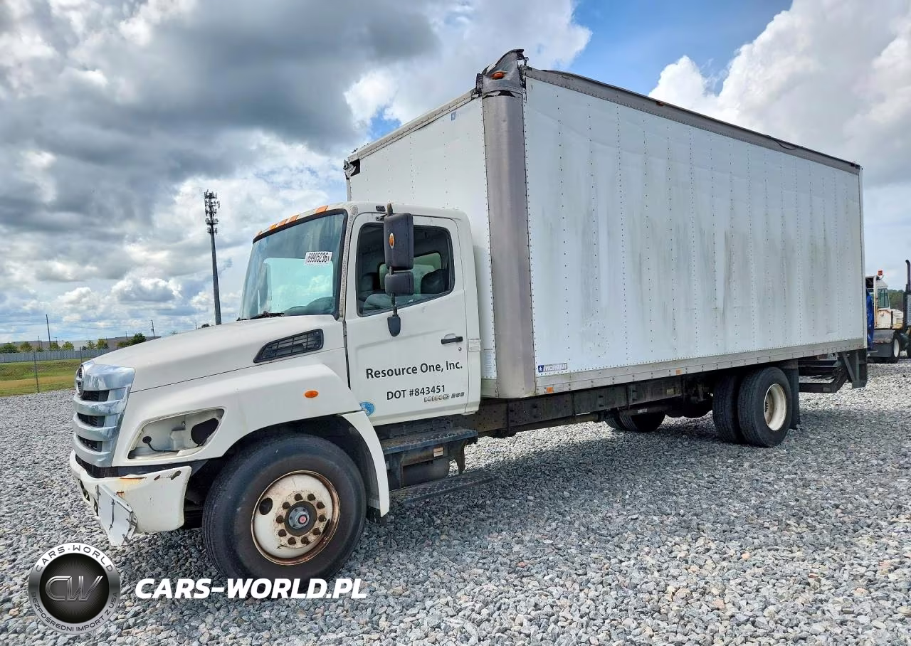 2013 Hino 258-268 - Box Truck