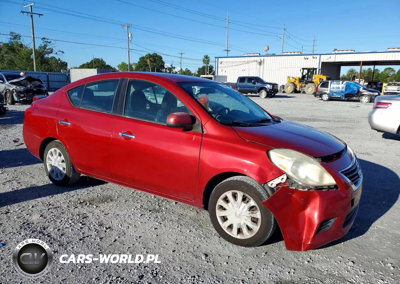 2014 Nissan Versa 1.6 S VIN:3N1CN7AP9EL825440 - 4