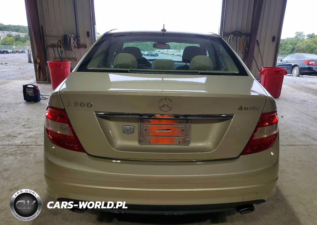 2011 Mercedes-Benz C 300 4Matic VIN:WDDGF8BB8BR178091 - 6