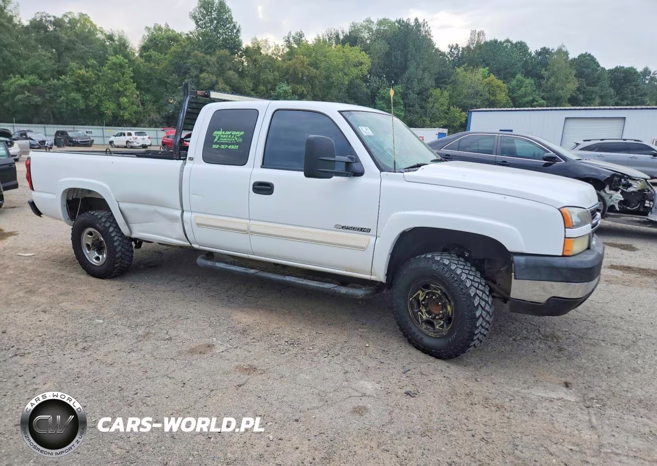 2007 Chevrolet Silverado C2500 Heavy Duty VIN:1GCHC29U07E158525 - 4