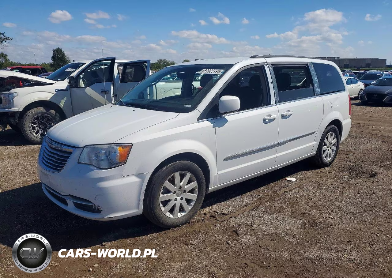 2015 Chrysler Town & Country Touring