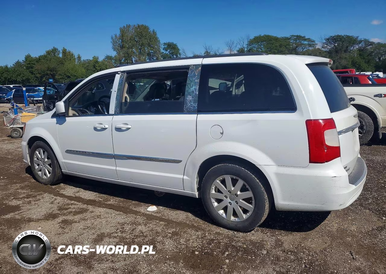 2015 Chrysler Town & Country Touring VIN:2C4RC1BG3FR545266 - 2
