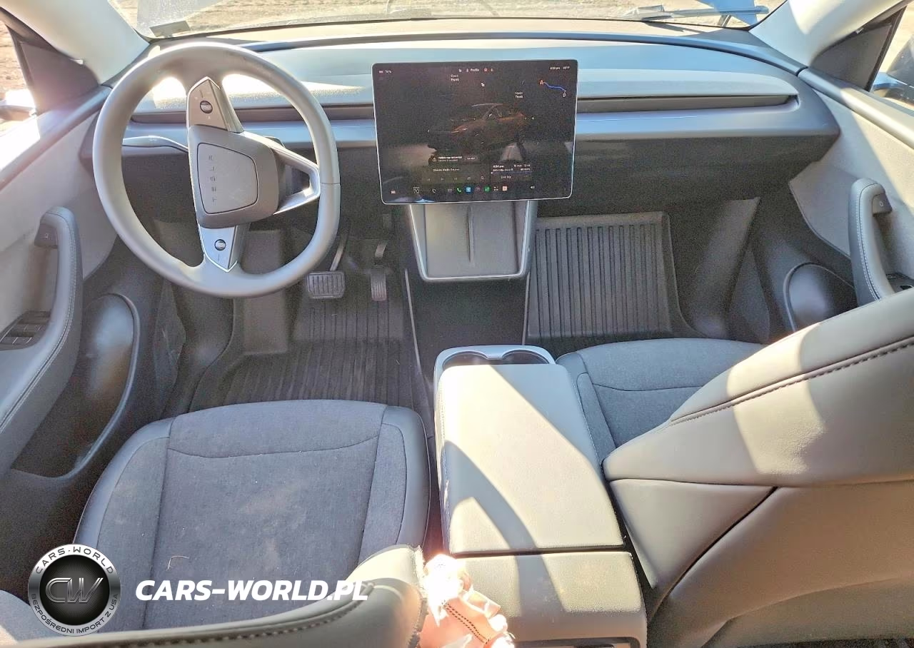 2026 Tesla Model Y VIN:7SAYGDED2TA592346 - 8