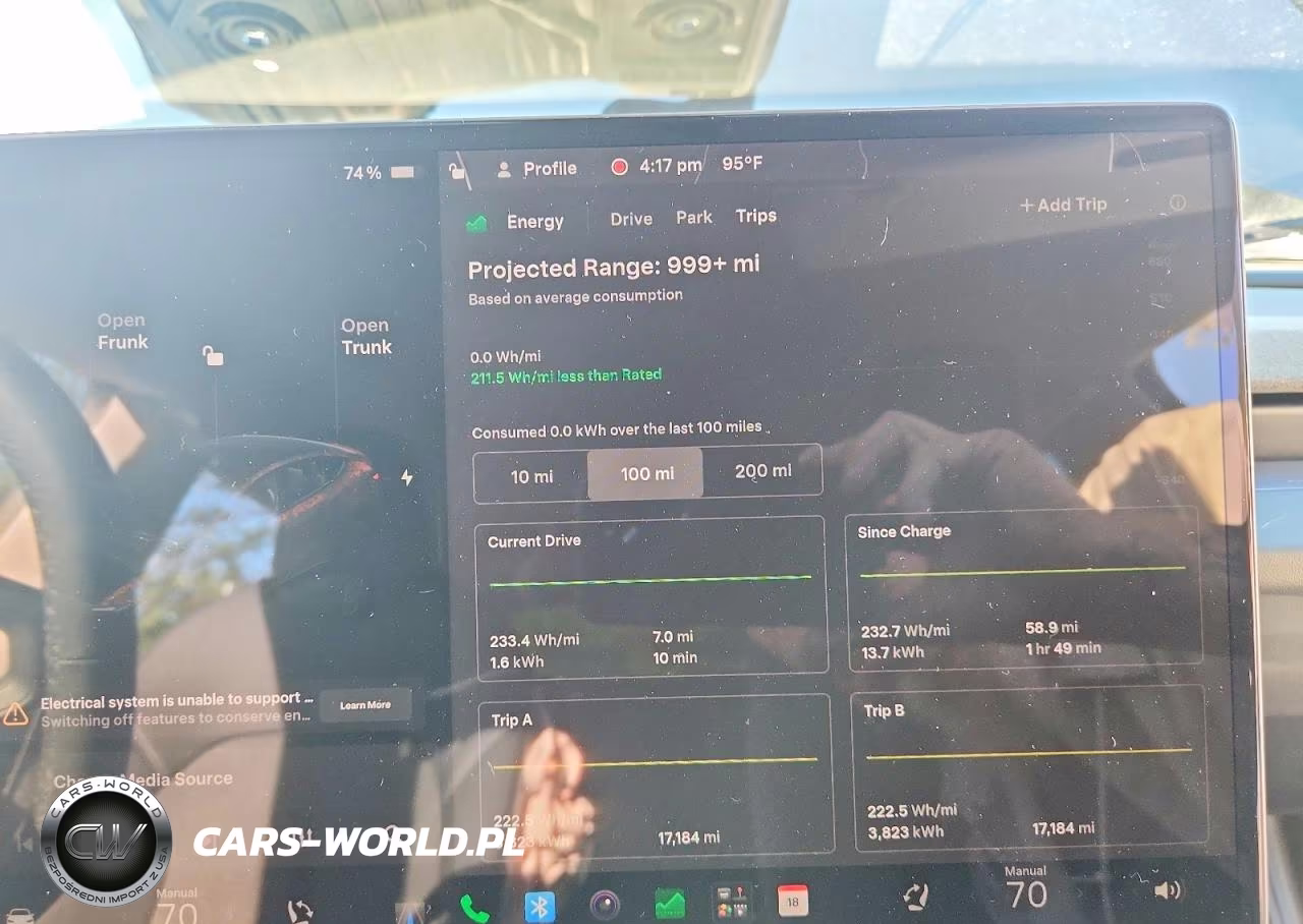 2026 Tesla Model Y VIN:7SAYGDED2TA592346 - 9