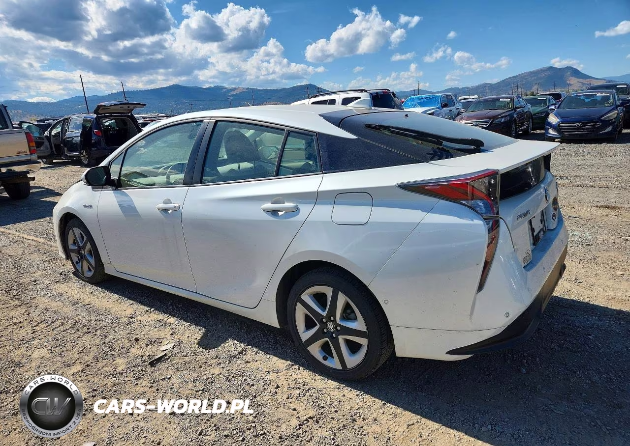2017 Toyota Prius Three Touring VIN:JTDKARFU0H3048063 - 2